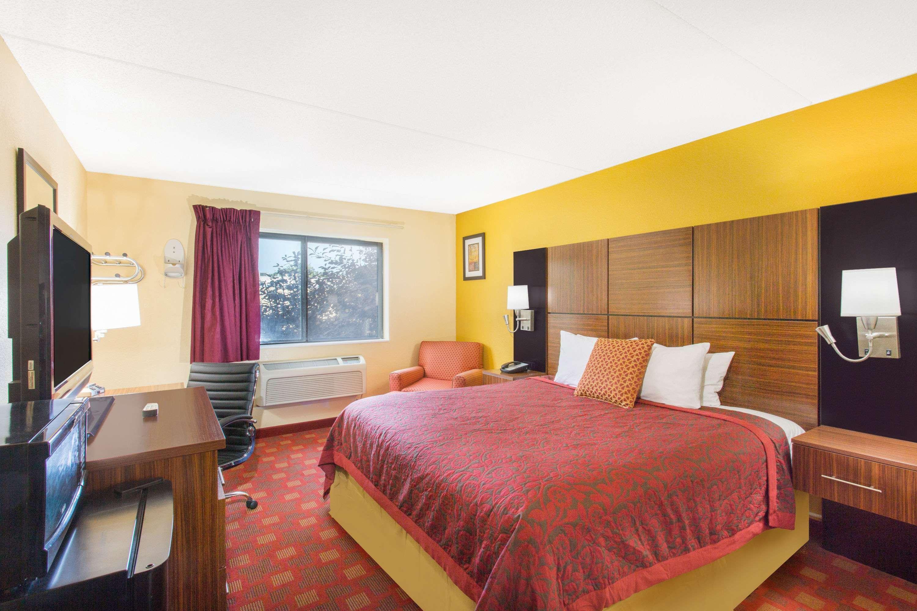 Days Inn By Wyndham Leominster/Fitchburg Area Exterior foto