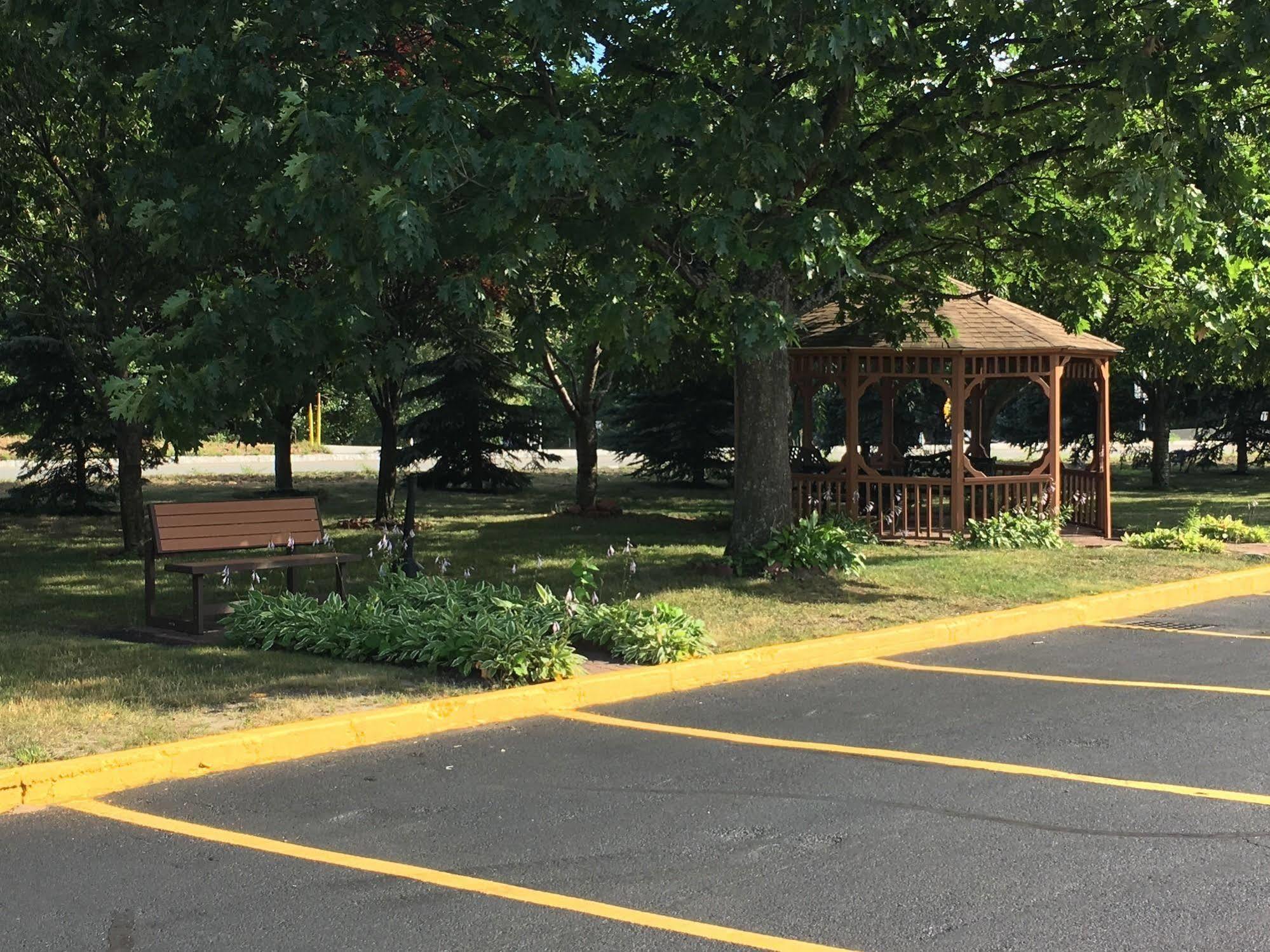 Days Inn By Wyndham Leominster/Fitchburg Area Exterior foto